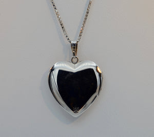 14K white gold locket with floral design on front