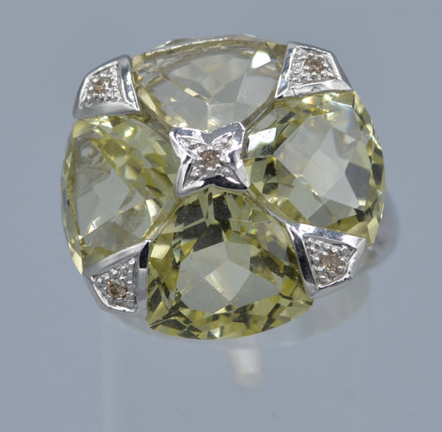 14K white gold ring with Green Amethysts and Diamonds