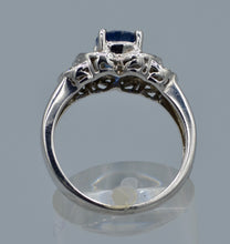 14K white gold ring with Blue Sapphire and diamonds