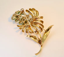 14K yellow gold brooch with 12 pear-shaped Jadeites