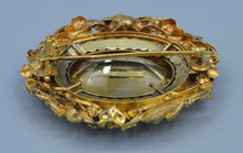 18K yellow gold Victorian brooch, center Citrine framed with natural river pearls
