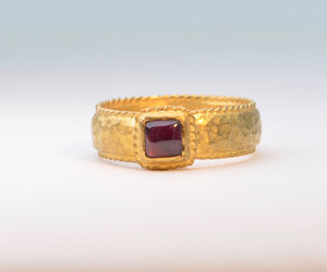 Hand-made Garnet Ring in Pure Gold