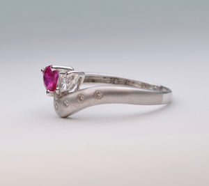 18K White Gold ring with one heart-shaped Ruby and Marquise-shaped Diamond