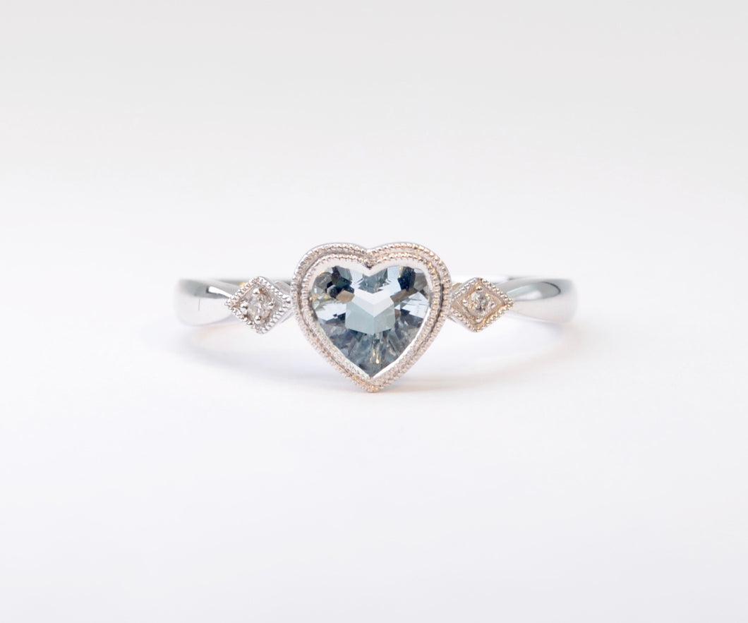 Heart-shaped Aquamarine with Two Side Diamonds in 14K White Gold