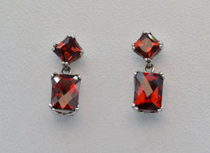 14K white gold Garnet earrings